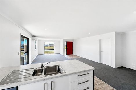Photo of property in 86 Broadway Parade, Rolleston, 7615