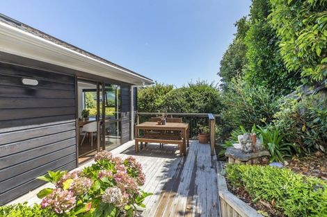 Photo of property in 11 Eclipse Lane, Whitby, Porirua, 5024