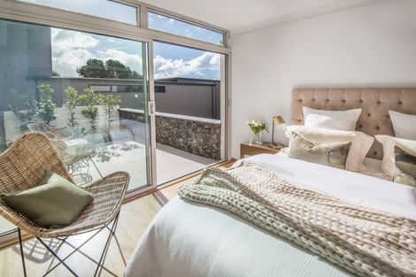 Photo of property in 31 Kitchener Road, Takapuna, Auckland, 0622