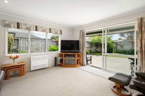 Photo of property in 8 Maniaroa Drive, Katikati, 3129