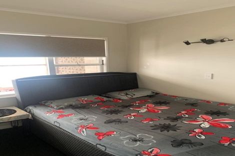 Photo of property in 2/23 Green Street, Papakura, 2110