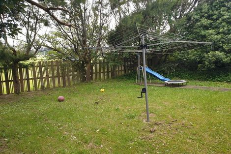 Photo of property in 33 Warspite Avenue, Cannons Creek, Porirua, 5024