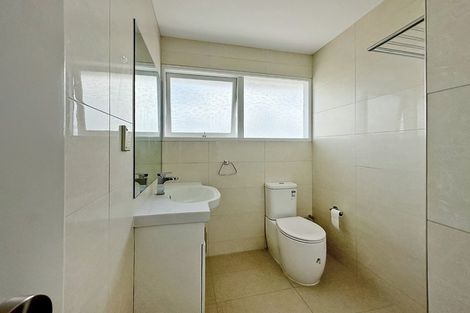 Photo of property in 58 Knightsbridge Drive, Forrest Hill, Auckland, 0620