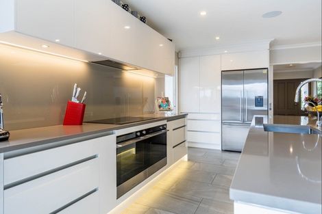 Photo of property in 23 Ara Kuaka, Waikanae Beach, Waikanae, 5036