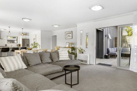 Photo of property in 17 Windsor Street, Richmond Heights, Taupo, 3330