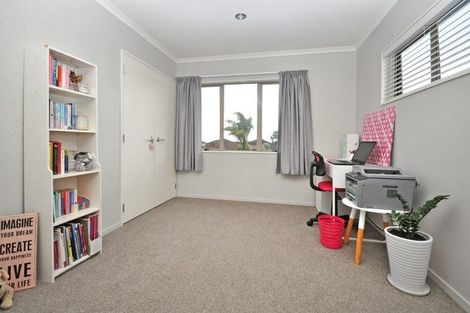 Photo of property in 107 Baverstock Road, Flat Bush, Auckland, 2016