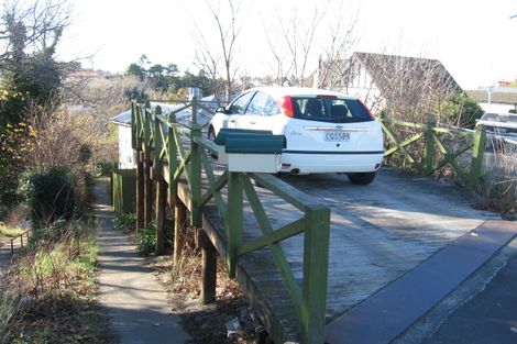 Photo of property in 25 Fitzroy Road, Bluff Hill, Napier, 4110