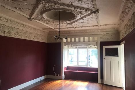 Photo of property in 90 Kennedy Road, Napier South, Napier, 4110