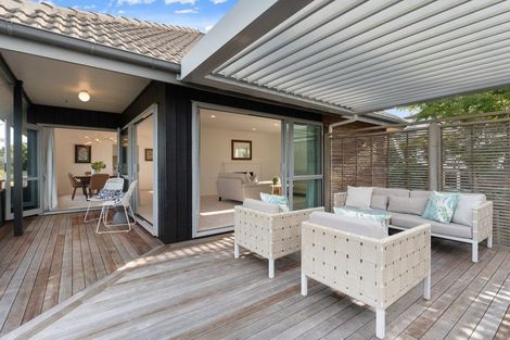 Photo of property in 1/23 Park Rise, Campbells Bay, Auckland, 0630