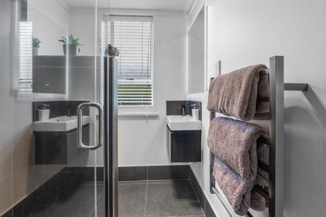 Photo of property in 72 Rhona Street, Linwood, Christchurch, 8062