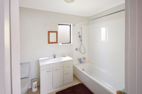 Photo of property in 10 Edinburgh Street, Green Island, Dunedin, 9018