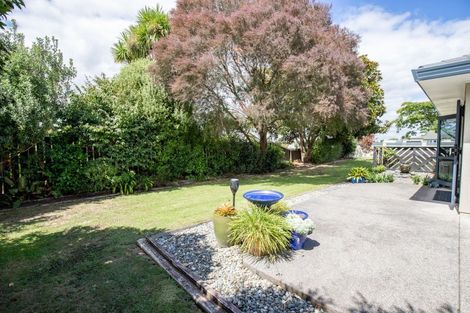 Photo of property in 1 Harris Place, Ngatea, 3503