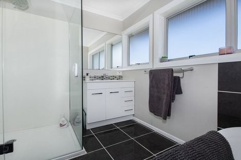 Photo of property in 8 Moa Place, Onerahi, Whangarei, 0110