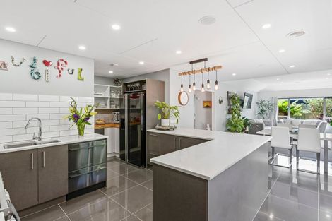 Photo of property in 8 Otupoa Way, Paraparaumu, 5032