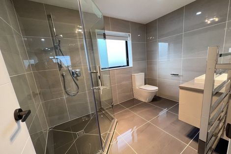 Photo of property in 55c Potter Avenue, Northcote, Auckland, 0627