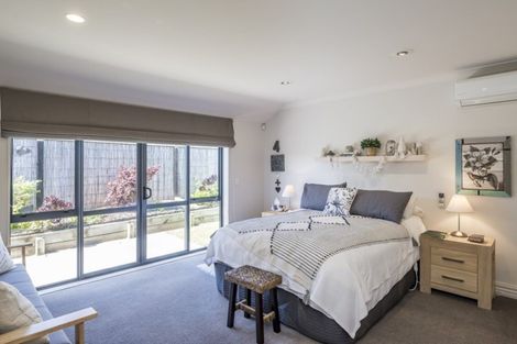 Photo of property in 3 Holcombe Drive, Paraparaumu, 5032