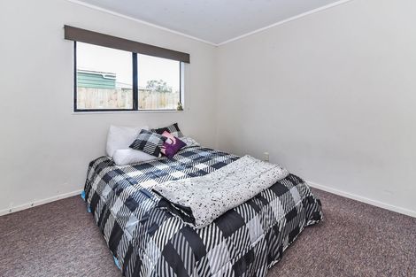 Photo of property in 2/16 Boundary Road, Opaheke, Papakura, 2113
