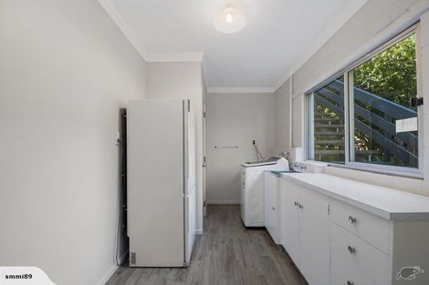 Photo of property in 39 Matuku Street, Two Mile Bay, Taupo, 3330