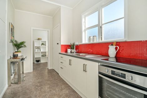 Photo of property in 696 Te Atatu Road, Te Atatu Peninsula, Auckland, 0610