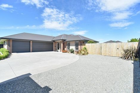 Photo of property in 16 Beech Drive, Rangiora, 7400