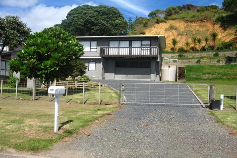 Photo of property in 32 Taupo Bay Road, Taupo Bay, Mangonui, 0494