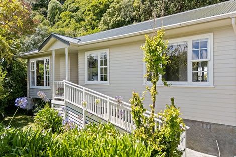 Photo of property in 7 Arden Way, Wilton, Wellington, 6012