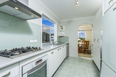 Photo of property in 215 Manuka Road, Bayview, Auckland, 0629