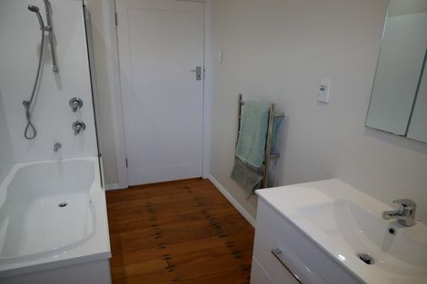 Photo of property in 43 Mills Road, Brooklyn, Wellington, 6021
