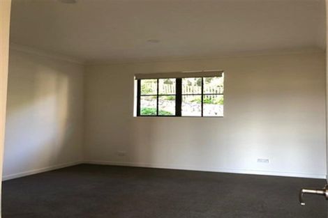 Photo of property in 98 Point View Drive, East Tamaki Heights, Auckland, 2016