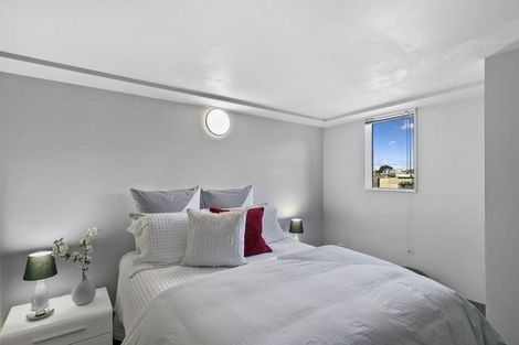 Photo of property in Urbane Apartments, 40/29 Webb Street, Mount Cook, Wellington, 6011