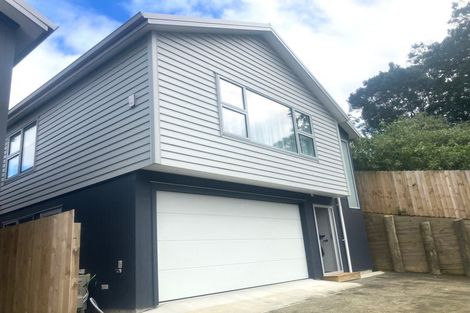 Photo of property in 49 Chamberlain Road, Massey, Auckland, 0614