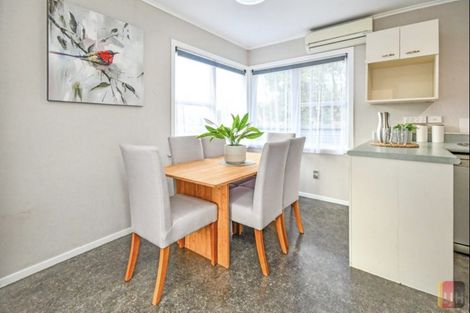 Photo of property in 431a Great South Road, Opaheke, Papakura, 2113