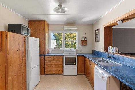 Photo of property in 120 Waihakeke Road, Waihakeke, Carterton, 5792