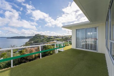 Photo of property in 28 Barrier View Road, Leigh, 0985