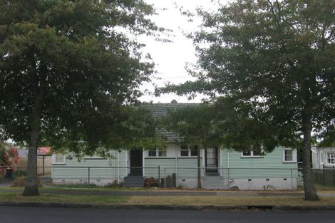 Photo of property in 35 Rimu Street, New Lynn, Auckland, 0600