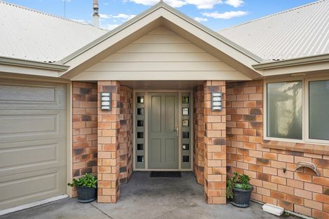 Photo of property in 18a Regan Street, Stratford, 4332