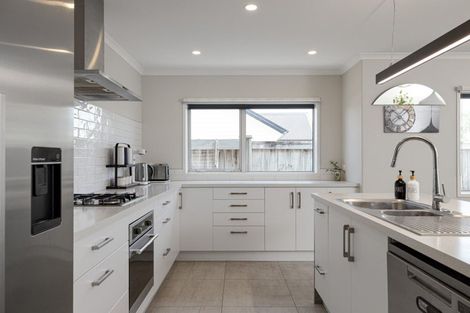 Photo of property in 112 Palm Springs Boulevard, Papamoa Beach, Papamoa, 3118