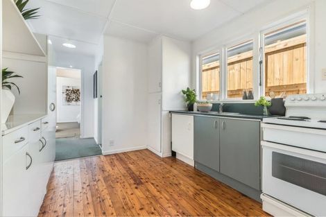 Photo of property in 11a Gemini Place, Beach Haven, Auckland, 0626