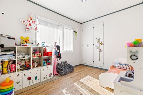 Photo of property in 347a Triangle Road, Massey, Auckland, 0614