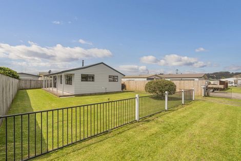 Photo of property in 1 Cholmondeley Crescent, Whitianga, 3510