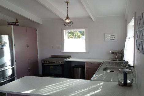 Photo of property in 65 California Drive, Totara Park, Upper Hutt, 5018