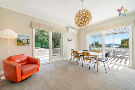 Photo of property in 8g Tawa Street, Eastbourne, Lower Hutt, 5013