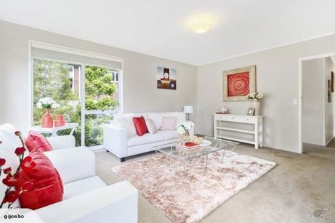 Photo of property in 3 Kilcar Place, Massey, Auckland, 0614