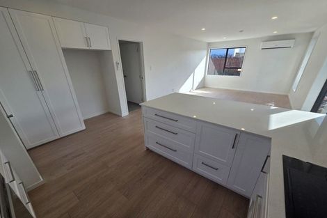 Photo of property in 1/17 Garreg Road, Fendalton, Christchurch, 8052
