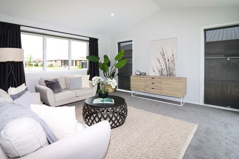 Photo of property in 28 Feist Street, Carterton, 5713