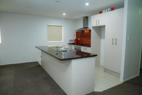 Photo of property in 30 Popokatea Drive, Takanini, 2112