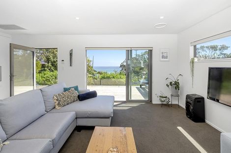 Photo of property in 133 Waitea Road, Muriwai, Waimauku, 0881