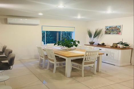Photo of property in 31 Tiri Tiri Road, Birkdale, Auckland, 0626