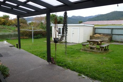 Photo of property in 64 Ranfurly Street, Runanga, 7803