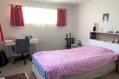 Photo of property in 1 Castlederg Drive, Flat Bush, Auckland, 2019